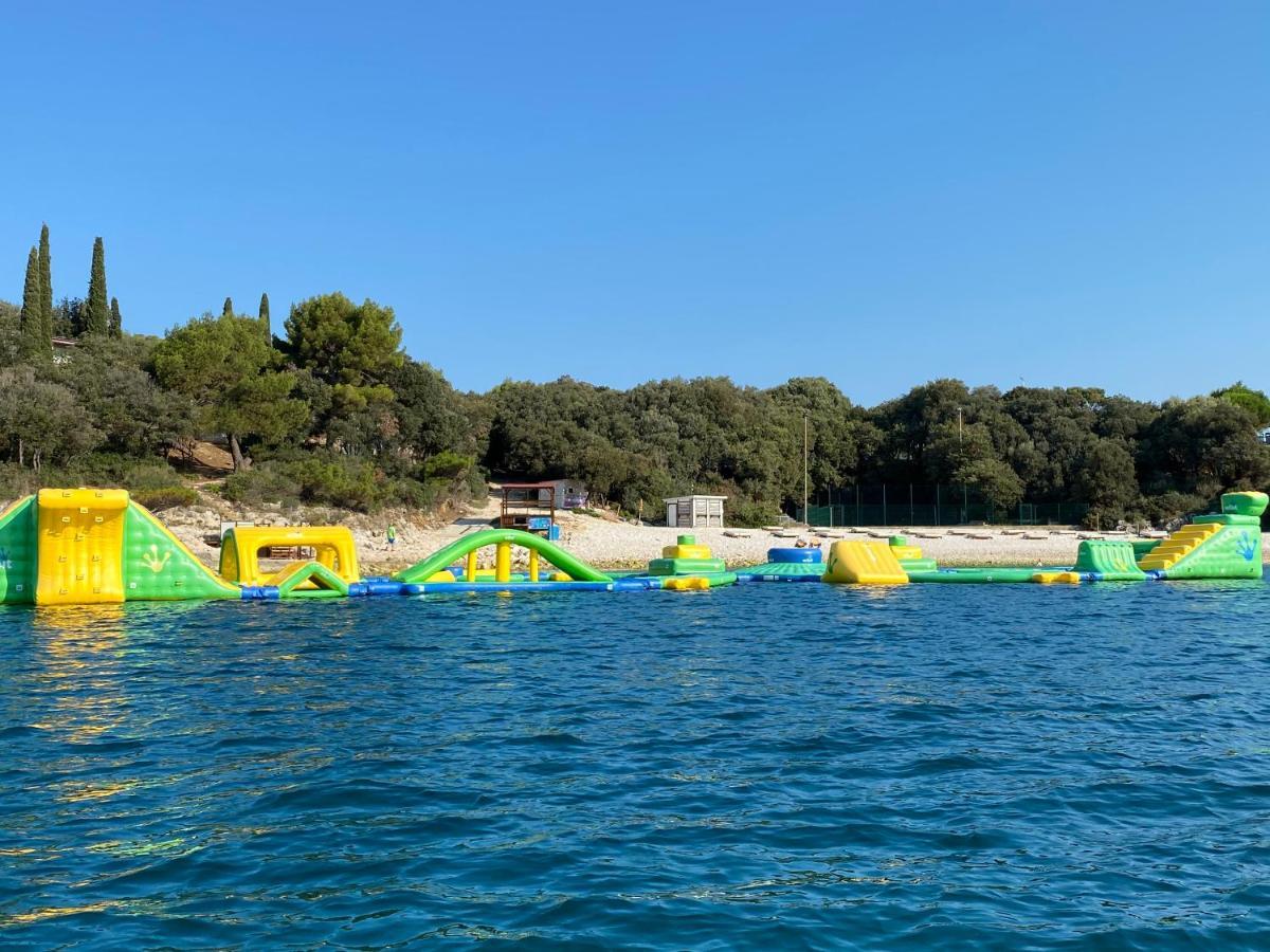 Floating House - Arena 2 Villa Pula Exteriör bild